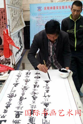 “德行天下 ” 实力派书法家为《台湾好报》赠墨宝