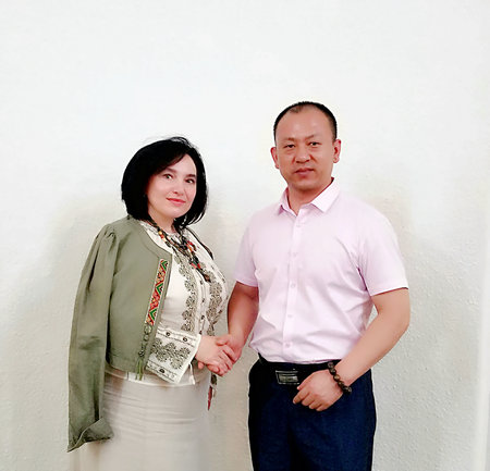 刘俊书法艺术展在乌克兰首都基辅隆重举行