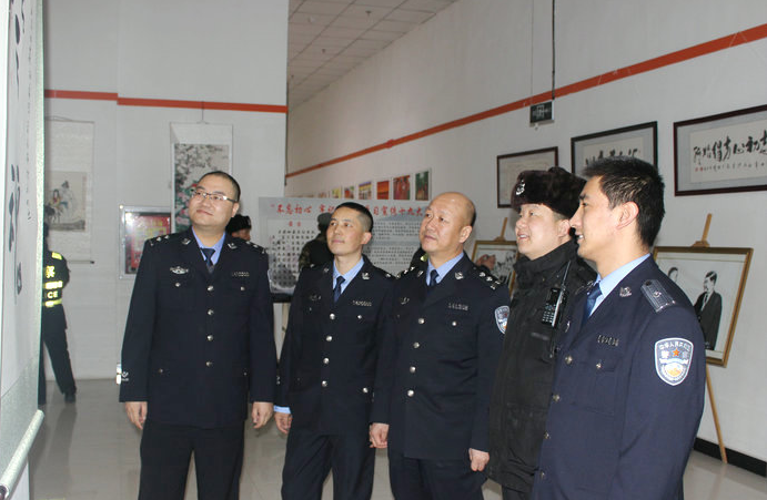 新疆维吾尔自治区库车县公安局举办"不忘初心 牢记使命"学习宣传十九