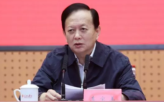 中共中央：李宝善任人民日报社社长 庹震任总编辑