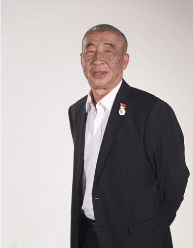 “最美” 退休干部“为民”化解千干结