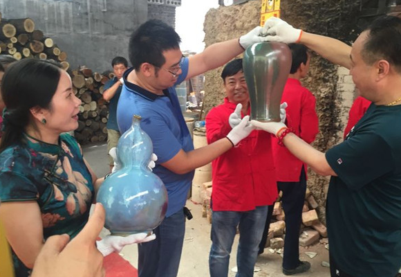 钧瓷：入窑一色 出窑万彩——柴烧钧瓷开窑典礼
