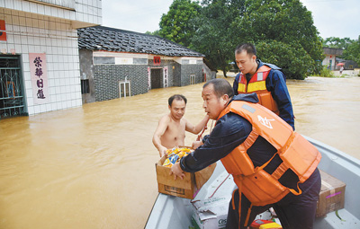 “山竹”强度已减 应对力度不减