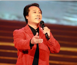  为人民歌唱的贾双飞