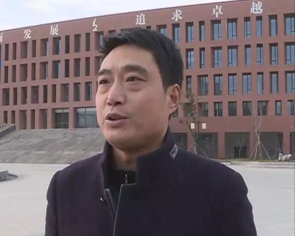 李征球：牢记立德树人根本任务促进学生全面发展