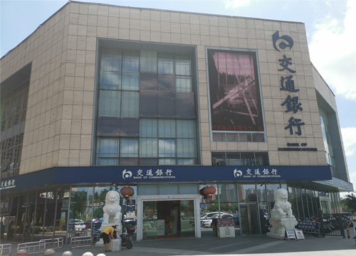 泉州一团伙设局骗贷多家企业入陷阱，法院不鉴定假章判决惹议