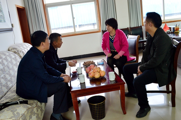 市统战部部长李广庆在玉瑞公司调研