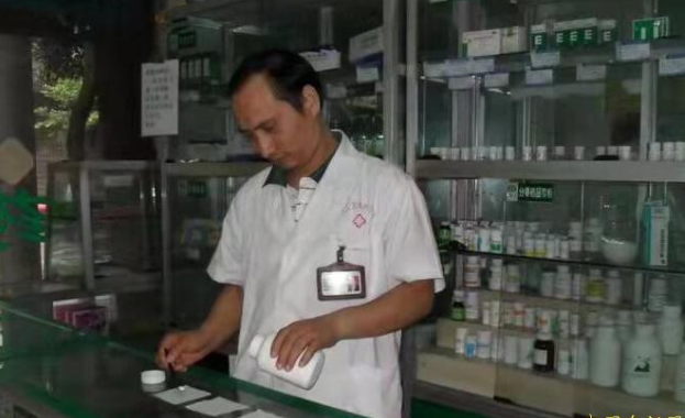 南充顺庆区宋国林诊所 大爱无疆  人间情怀