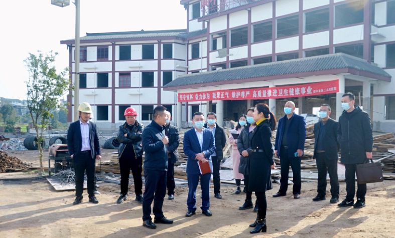 阆中市政府副市长文海燕调研医疗卫生次中心建设