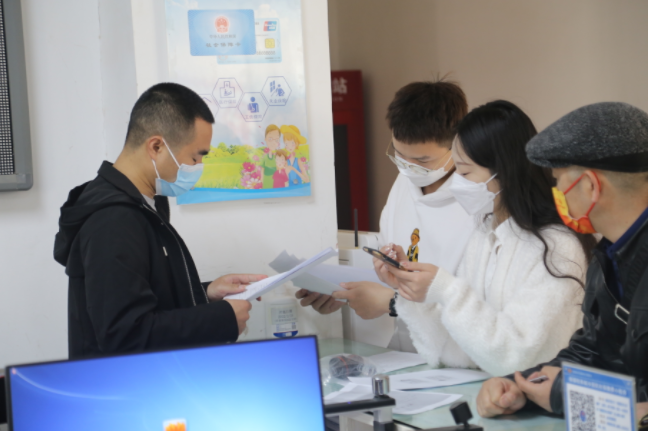 七团社保所多举措开展养老资格认证工作