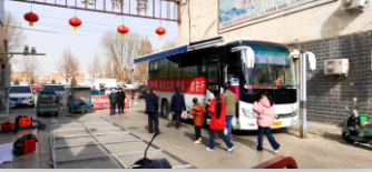 阿拉尔市图书馆“流动图书车”进基层